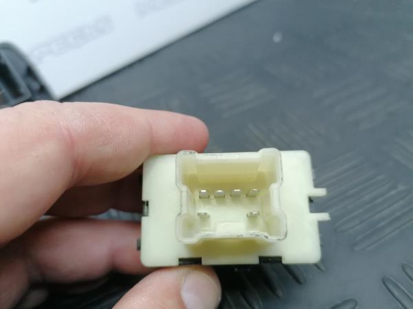 Comando / botão / interruptor vidros frente direito DACIA Sandero II (5S_) Imagem-3