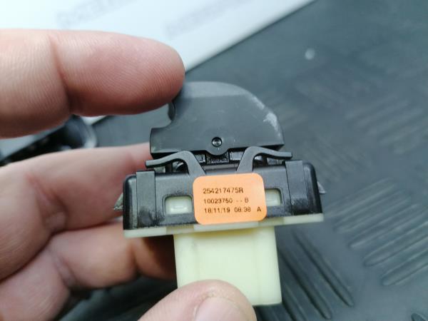 Comando / botão / interruptor vidros frente direito DACIA Sandero II (5S_) Imagem-4