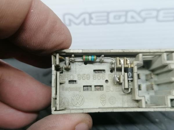 Pulsante / interruttore tetto apribile VOLKSWAGEN Golf III (1H1) Imagem-4