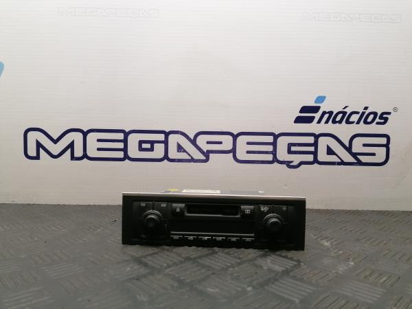 Rádio / auto-rádio AUDI A4 (8E2, B6)
