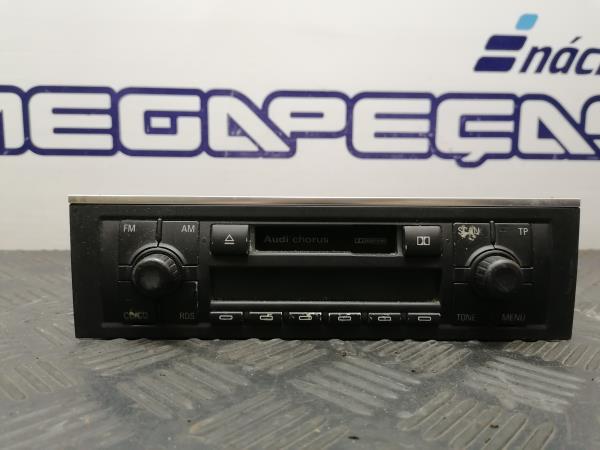 Rádio / auto-rádio AUDI A4 (8E2, B6) Imagem-1