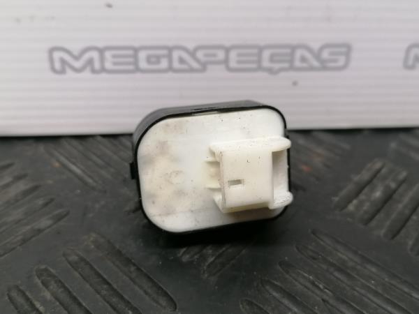 Commande des rétroviseurs AUDI A3 (8P1) Imagem-1