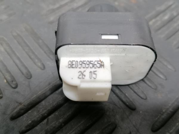 Commande des rétroviseurs AUDI A3 (8P1) Imagem-4