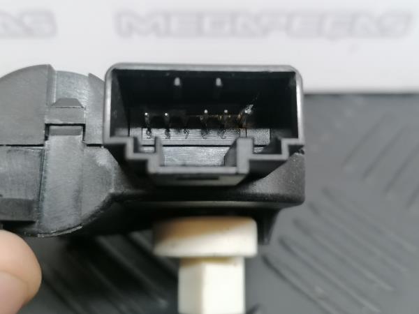 Motor del compuerta de la calefacción AUDI A3 (8P1) Imagem-1