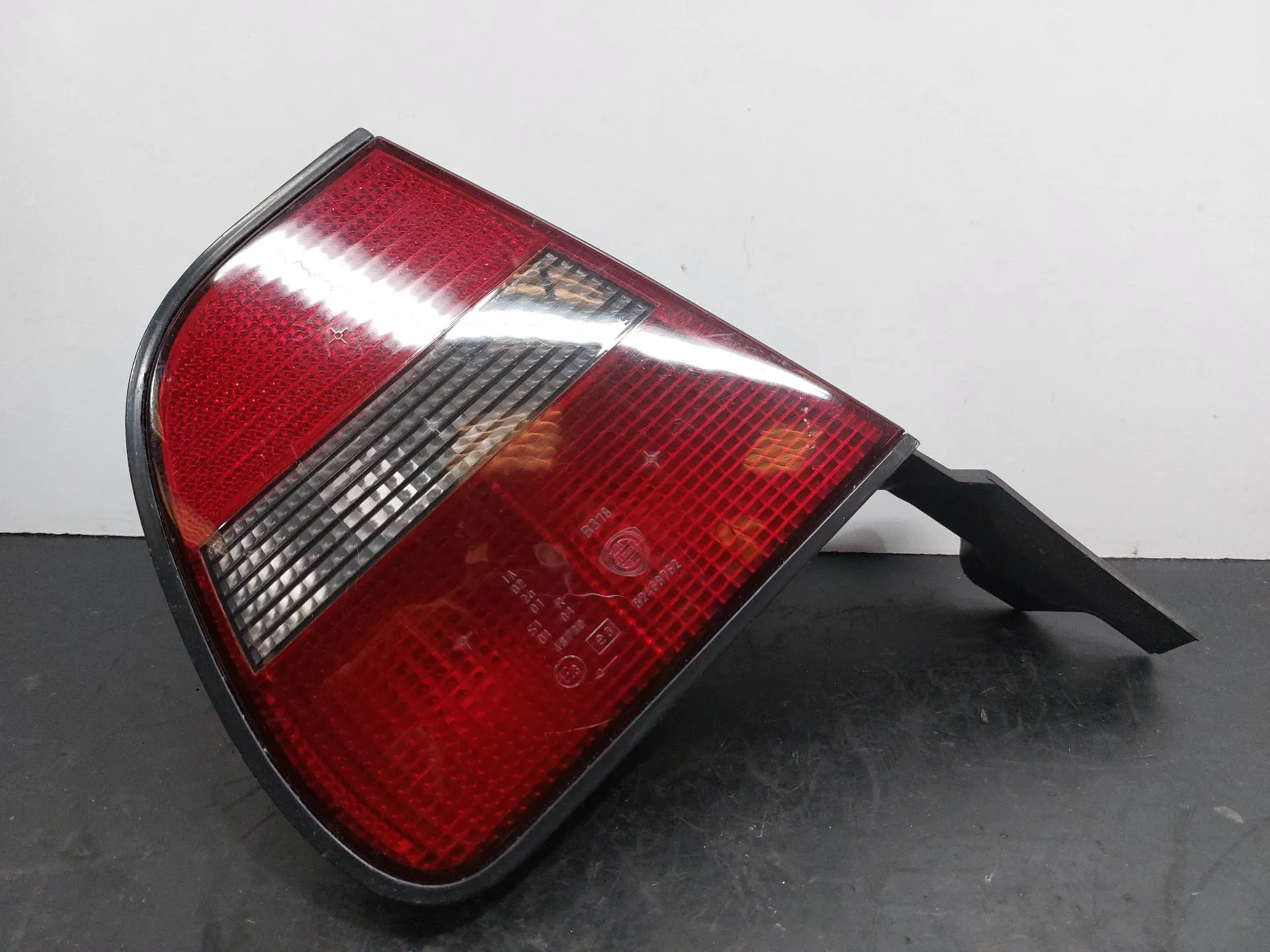 Left Tail light LANCIA Delta II (836_) Imagem-0