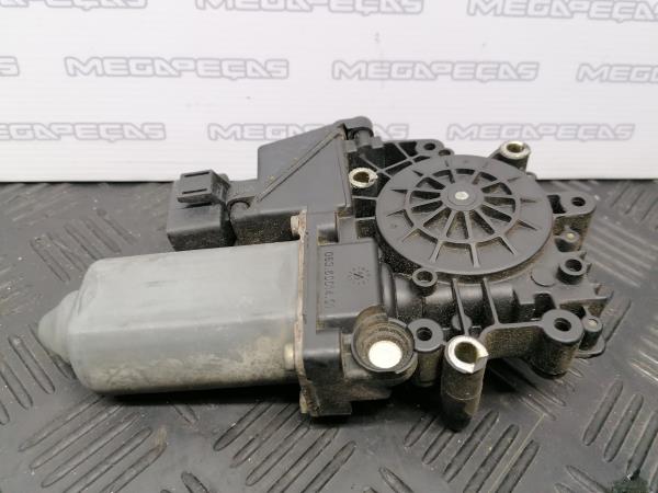 Moteur lève-vitre avant Droite AUDI A4 (8D2, B5) Imagem-2