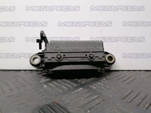 Poignée de porte arrière gauche AUDI A4 (8D2, B5) Imagem-1