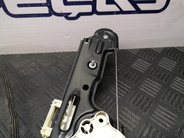 Alzavetro anteriore destro BMW 1 (E87) Imagem-3