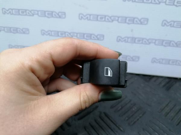 Comando / interruttore alzacristallo anteriore destro BMW 1 (E87) Imagem-3