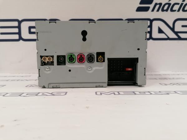 Rádio / auto-rádio MERCEDES-BENZ Classe A (W176) Imagem-6