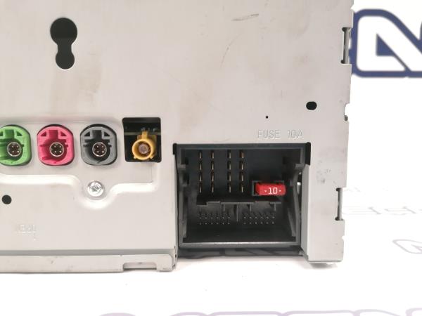 Rádio / auto-rádio MERCEDES-BENZ Classe A (W176) Imagem-8