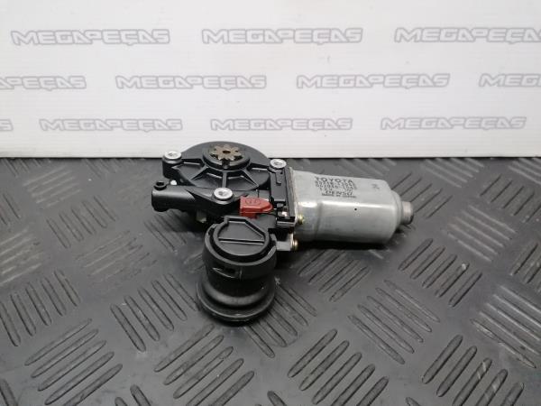 Motor vidro trás esquerdo TOYOTA Corolla Verso (_E12_) | 2001 - 2007 Imagem-0
