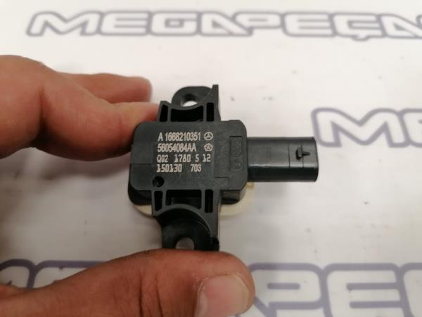 Sensor airbag Delantero Derecho MERCEDES-BENZ Classe A (W176) Imagem-1