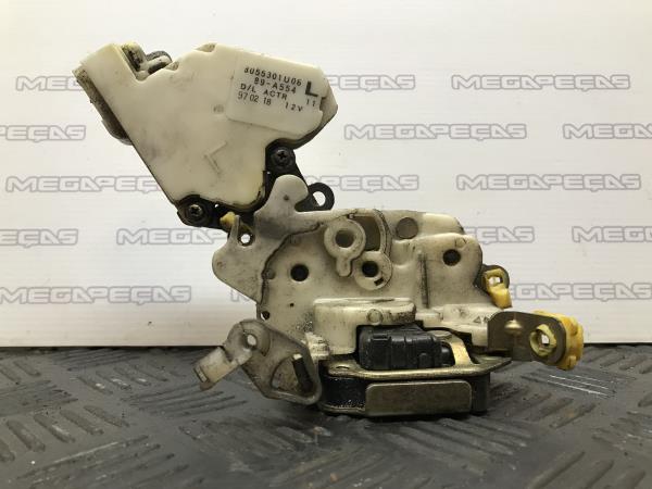 Fechadura / fecho porta frente esquerdo NISSAN Micra II (K11)