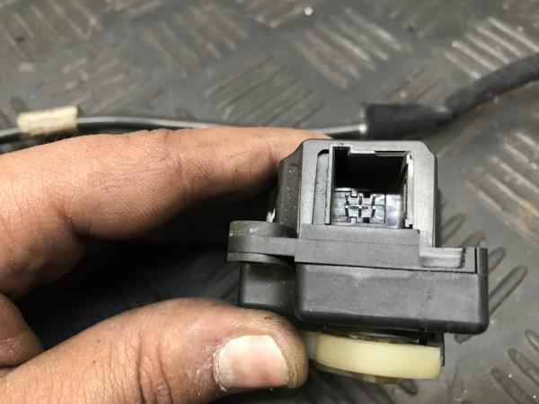 Motor da comporta da sofagem OPEL Vectra C Imagem-3