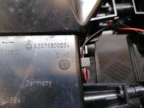 Difusor / saída de ar MERCEDES-BENZ Classe E Coupé (C207) Imagem-7