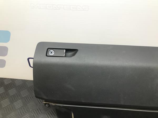 Boîte à gants MERCEDES-BENZ Classe E Coupé (C207) Imagem-1