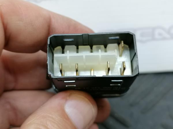 Pulsante / interruttore chiusura porte MERCEDES-BENZ Vito Combi (638) Imagem-2