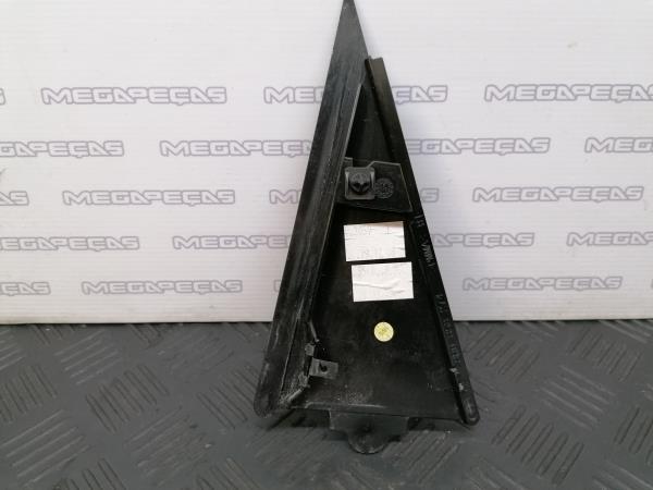 Friso da porta trás direito AUDI Q5 (8R) Imagem-1