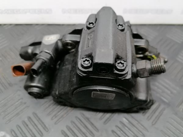 Bomba injetora MERCEDES-BENZ Classe C (W204) Imagem-1