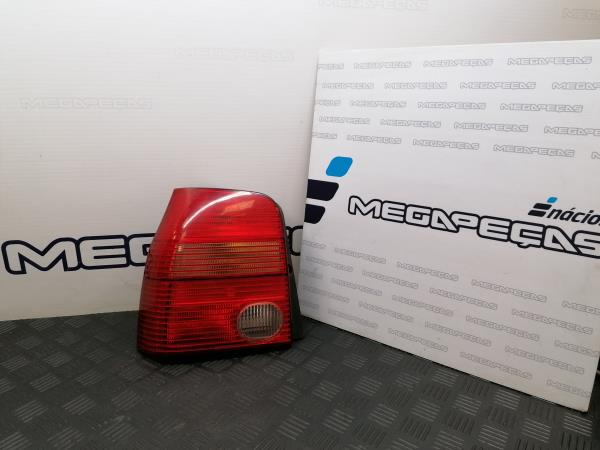 Feu arrière Gauche SEAT Arosa (6H)