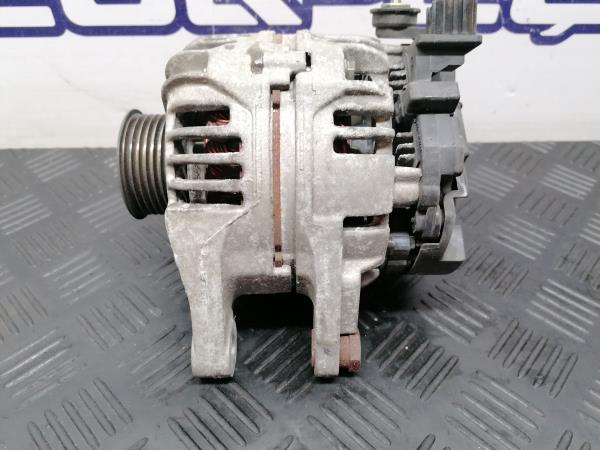 Alternator TOYOTA Corolla Hatchback (_E12_) Imagem-1