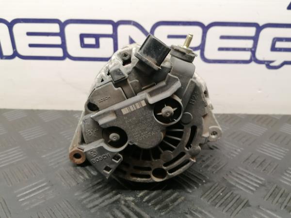 Alternator TOYOTA Corolla Hatchback (_E12_) Imagem-2