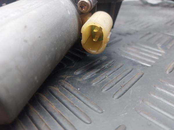 Alzavetro anteriore destro RENAULT Clio II (BB0/1/2_, CB0/1/2_) Imagem-5