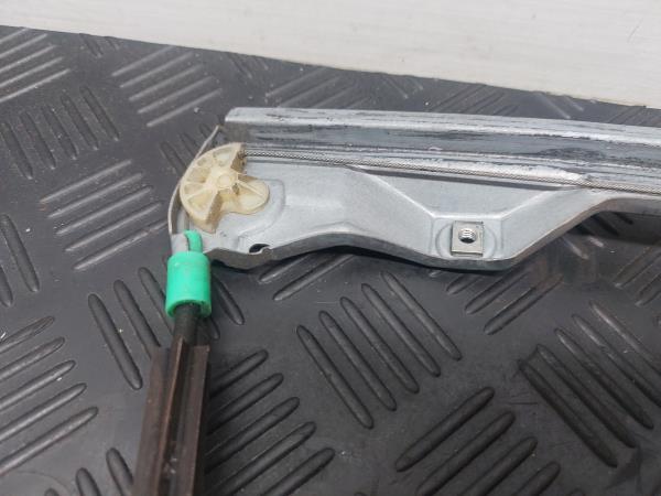Alzavetro anteriore destro RENAULT Clio II (BB0/1/2_, CB0/1/2_) Imagem-9