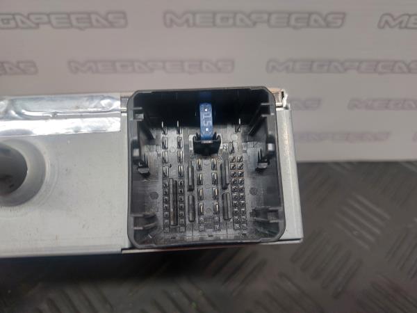 Rádio / auto-rádio PEUGEOT 208 II Imagem-8