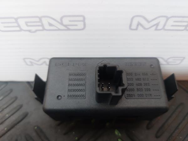 Botón / interruptor de 4 intermitentes RENAULT Megane III (BZ0_) Imagem-4