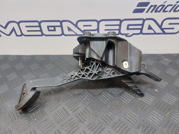 Pedal PEUGEOT 208 II Imagem-5