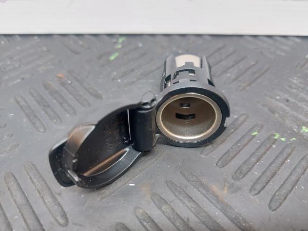 Isqueiro DACIA Sandero II (5S_) Imagem-2