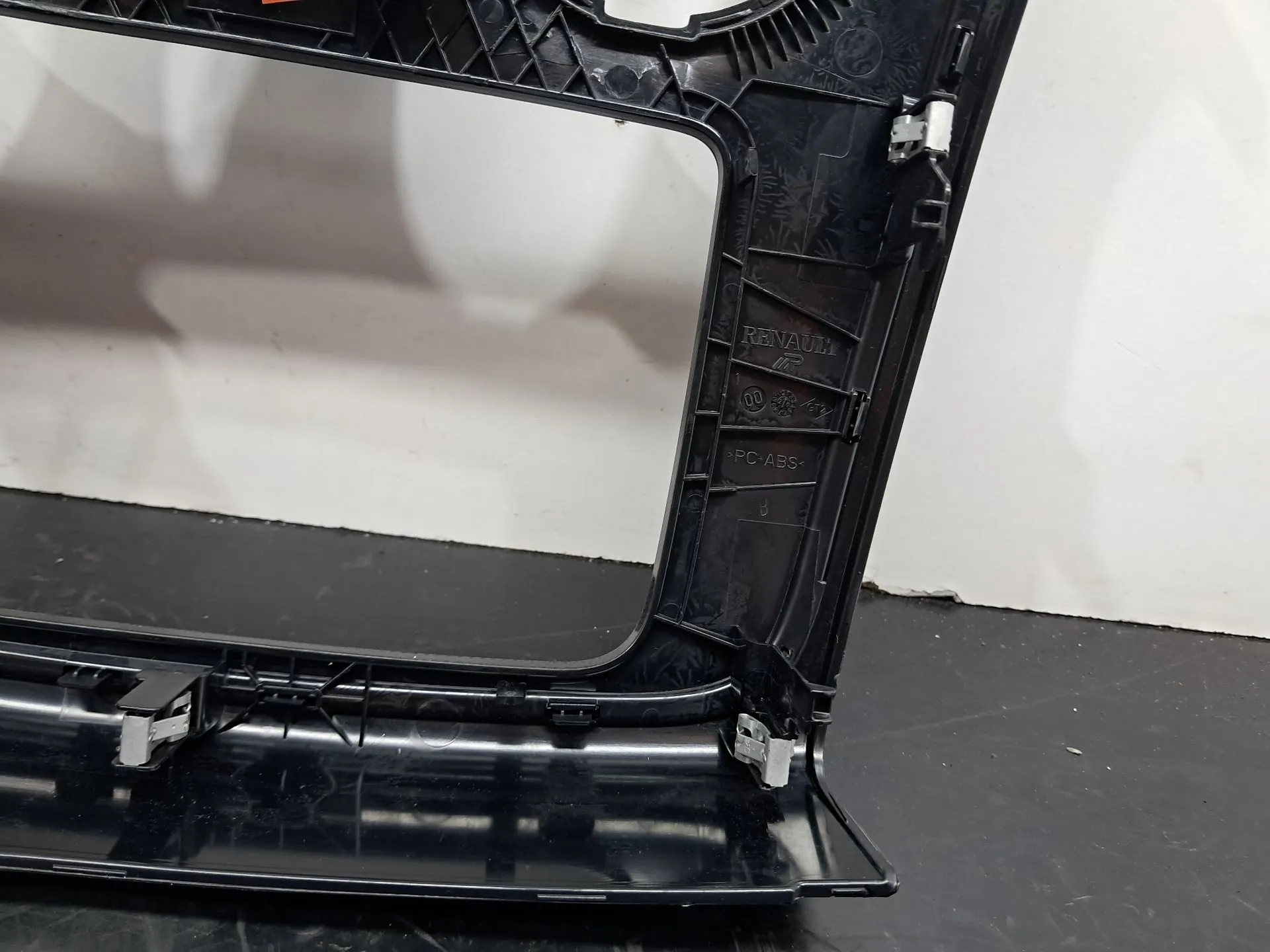 Moldura da consola central / rádio / aro DACIA Sandero II (5S_) Imagem-6