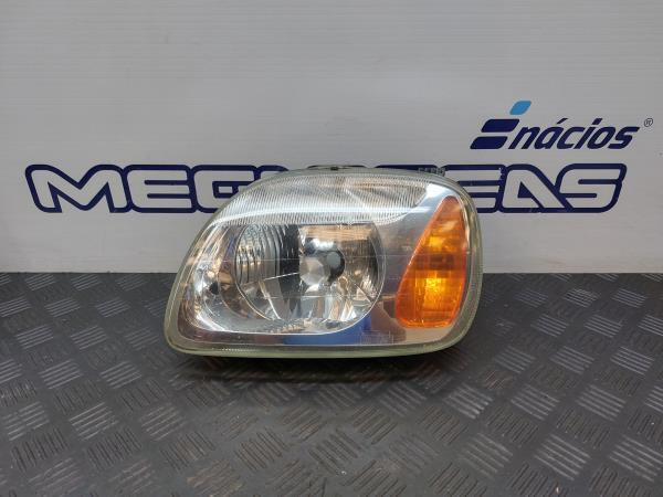 Ótica / farol esquerda NISSAN Micra II (K11)