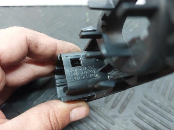 Friso tablier RENAULT Clio II Société (SB0/1/2_) Imagem-2