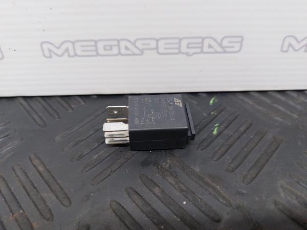 Botão / interruptor electromecânico / relé PORSCHE Panamera (970)