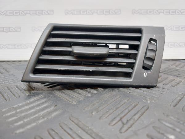 Diffuser / air vent BMW X3 (E83)