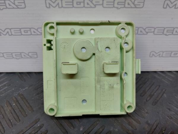 Caixa fusíveis da bateria BMW X3 (E83) Imagem-1