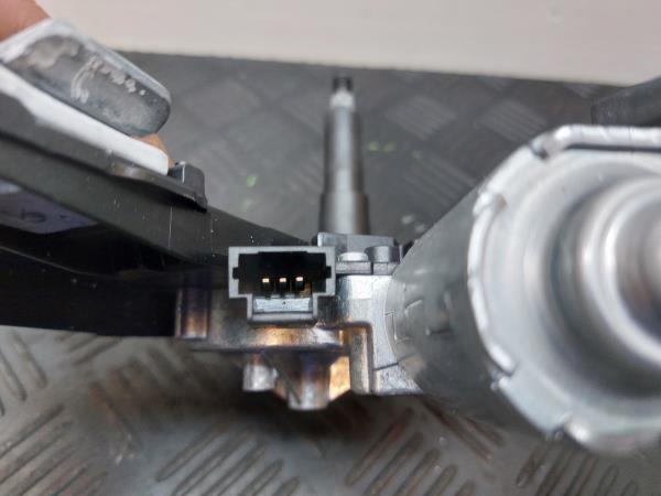 Motor limpiaparabrisas Trasero PEUGEOT 308 SW II Imagem-4