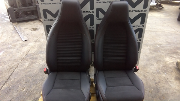 Conjunto de bancos MERCEDES-BENZ Classe A (W176) Imagem-1