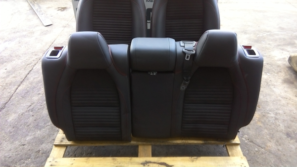 Conjunto de bancos MERCEDES-BENZ Classe A (W176) Imagem-2