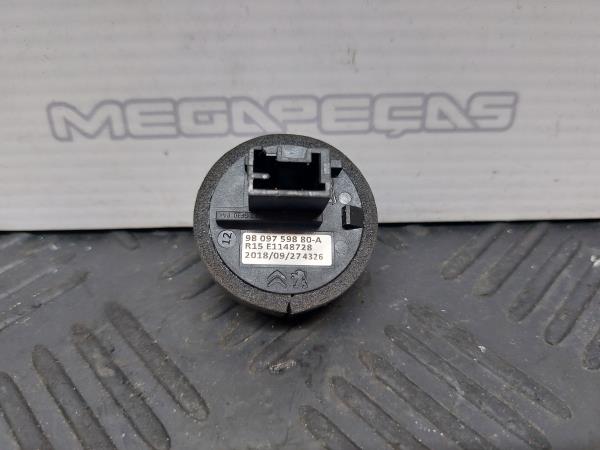 Antenna PEUGEOT 308 SW II Imagem-1