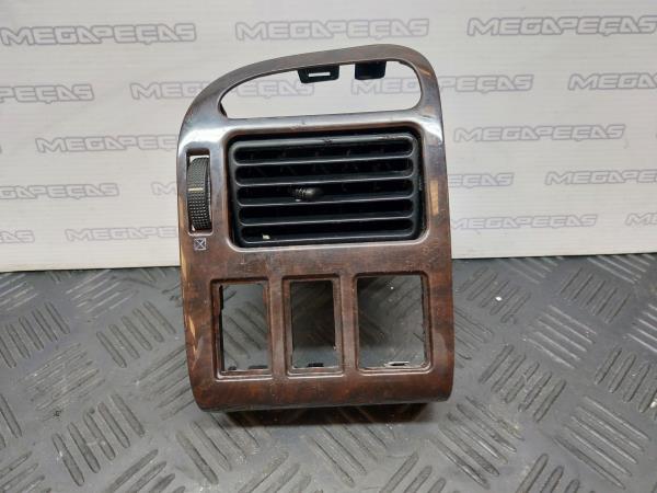 Difusor / saída de ar TOYOTA Avensis Sedan (_T22_)