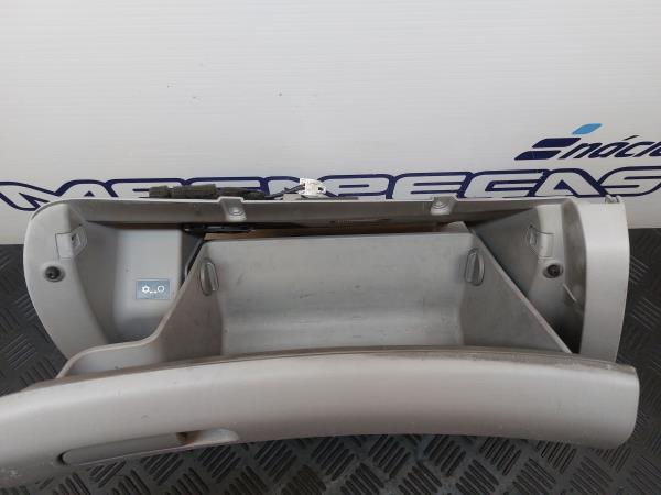 Guantera KIA Ceed SW (ED) Imagem-2