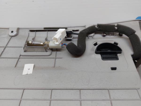 Guantera KIA Ceed SW (ED) Imagem-6