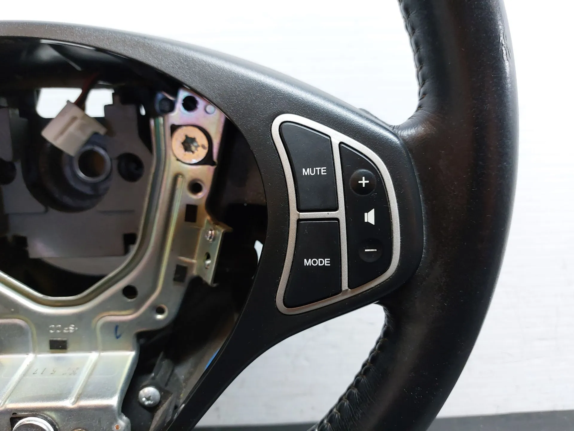 Volante de dirección KIA Ceed SW (ED) Imagem-8