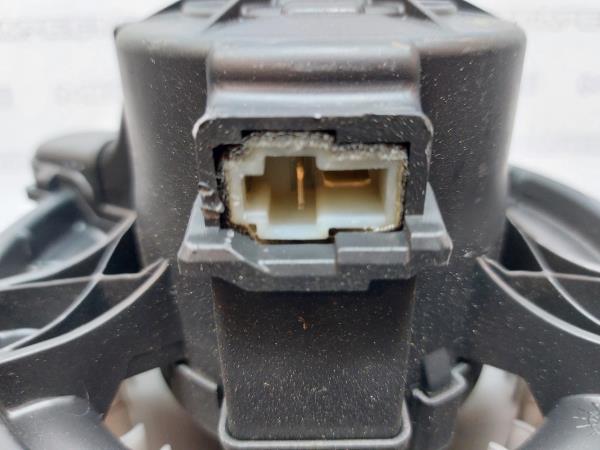 Motor de calefacción KIA Ceed SW (ED) Imagem-4