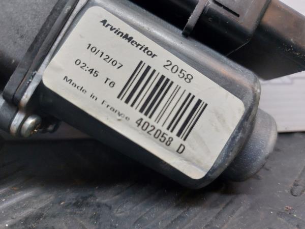 Moteur lève-vitre arrière Droite KIA Ceed SW (ED) Imagem-4