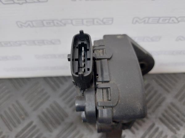 Pedal acelerador KIA Ceed SW (ED) Imagem-1